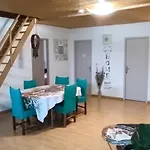 Maison Datcha Avec Jardin Et Piscine Privee Semesterbostad Lavaur (Tarn)
