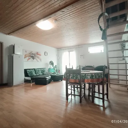 Ferienhaus Datcha La Charrette Lavaur (Tarn)
