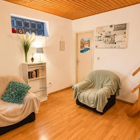 Maison Datcha Avec Jardin Et Piscine Privee 펜션 라보르