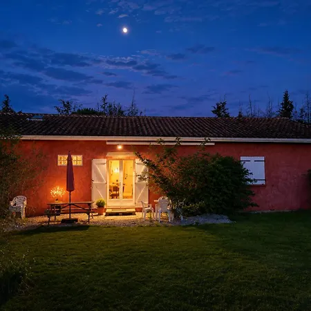 Maison Datcha Avec Jardin Et Piscine Privee 라보르