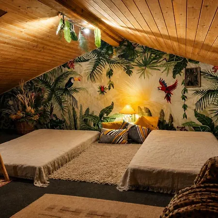 Maison Datcha Avec Jardin Et Piscine Privee * 라보르
