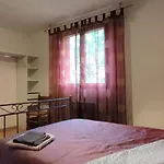 Maison Datcha Avec Jardin Et Piscine Privee Лавор