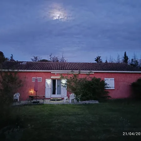 Maison Datcha Avec Jardin Et Piscine Privee *