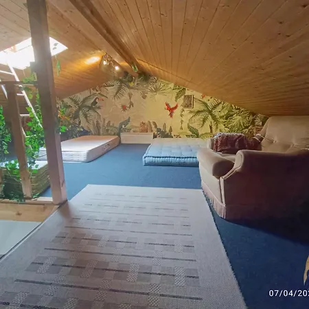 Maison Datcha Avec Jardin Et Piscine Privee *