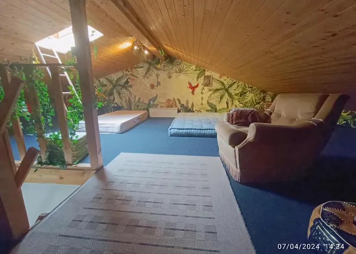 Maison Datcha Avec Jardin Et Piscine Privée *